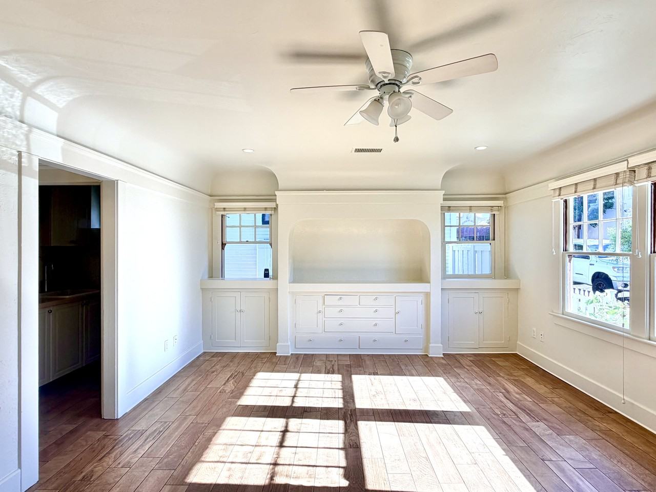 4072 Stephens St #NA - Photo 4 of 27
