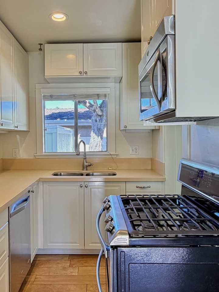 4072 Stephens St #NA - Photo 7 of 27