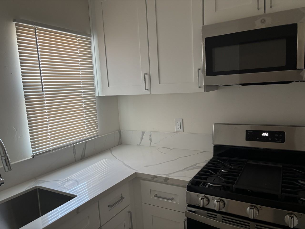 3830 41st St #2 - Photo 3 of 9
