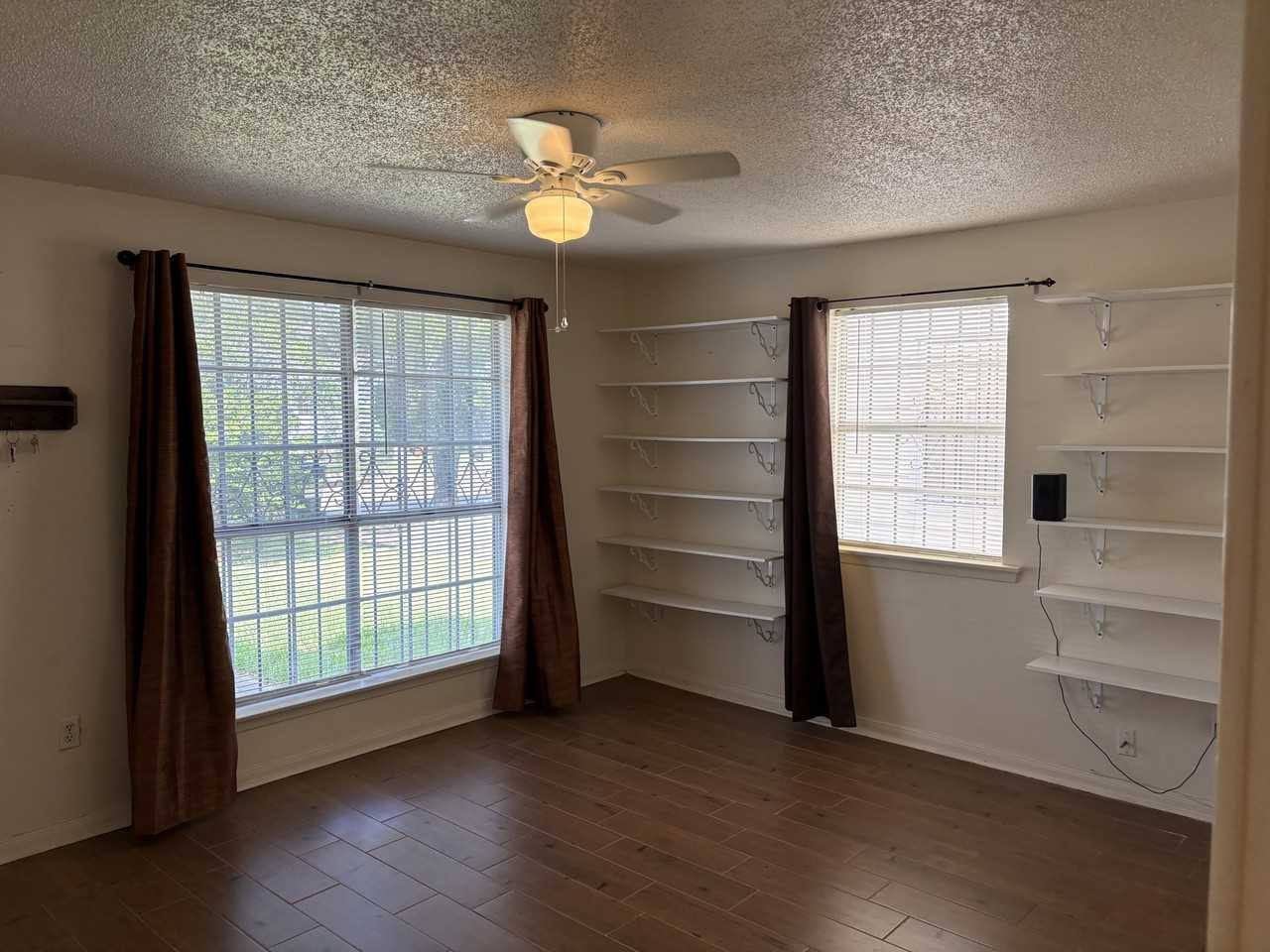 1827 8th St #1827 - Photo 2 of 11