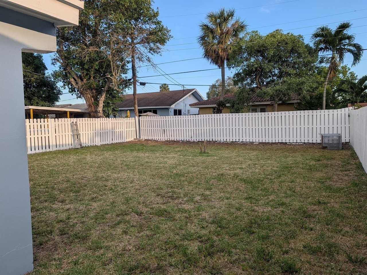 2990 Nw 7th Ct #NA - Photo 4 of 12