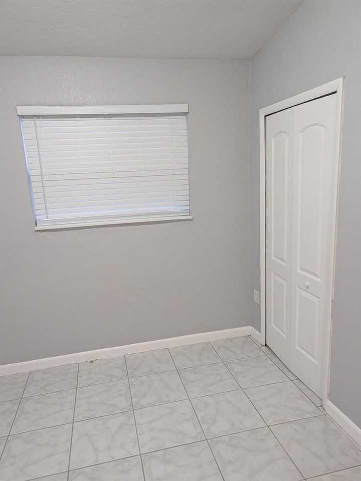 2990 Nw 7th Ct #NA - Photo 7 of 12