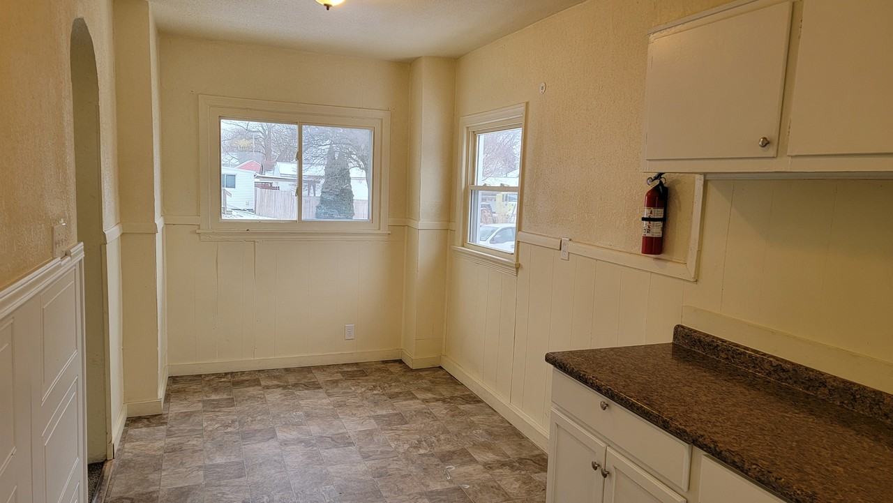 786 Florida Ave #NA - Photo 2 of 10