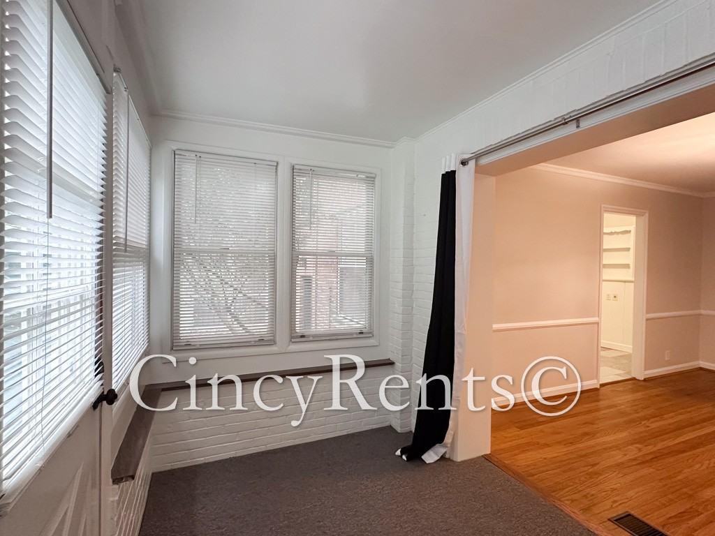 1118 Delta Ave #1 - Photo 6 of 23