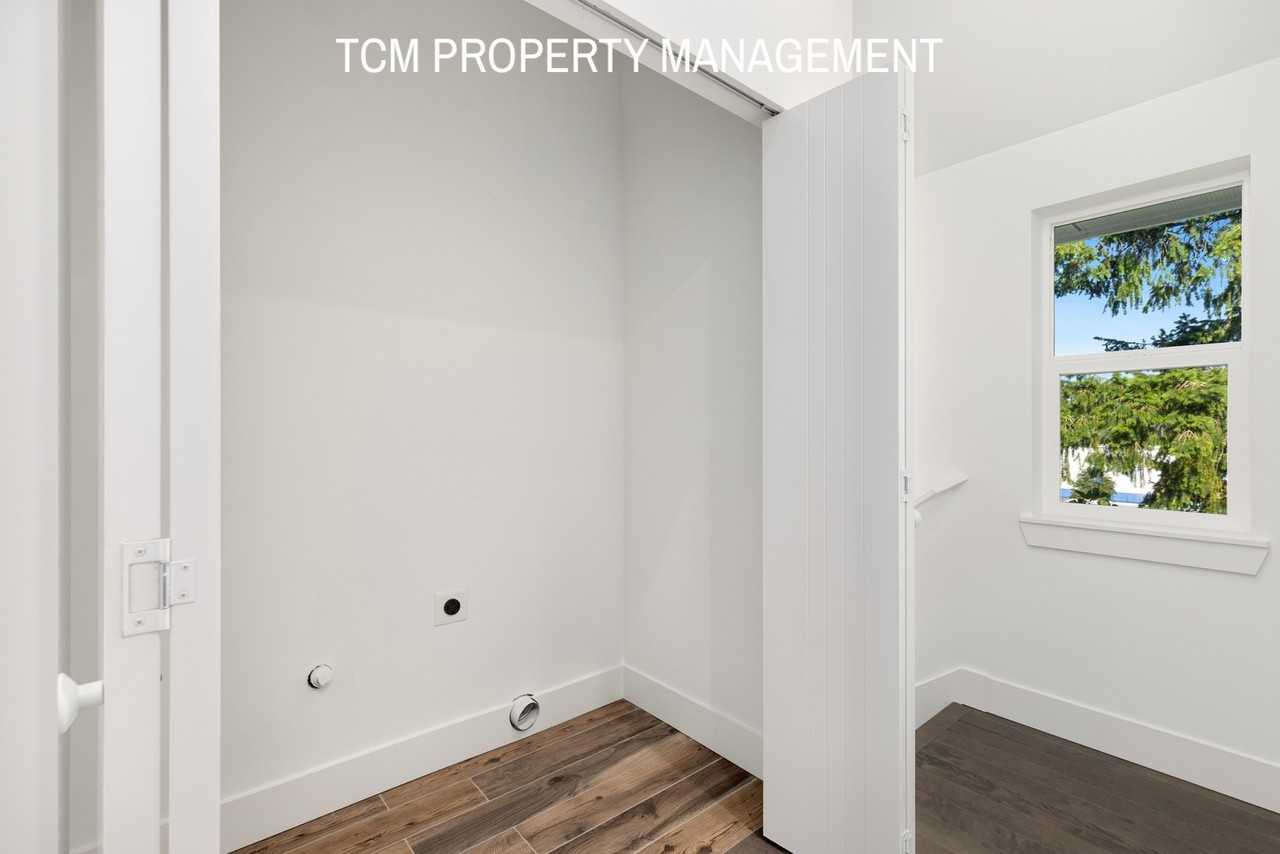 2336 23rd Ave S #NA - Photo 3 of 20
