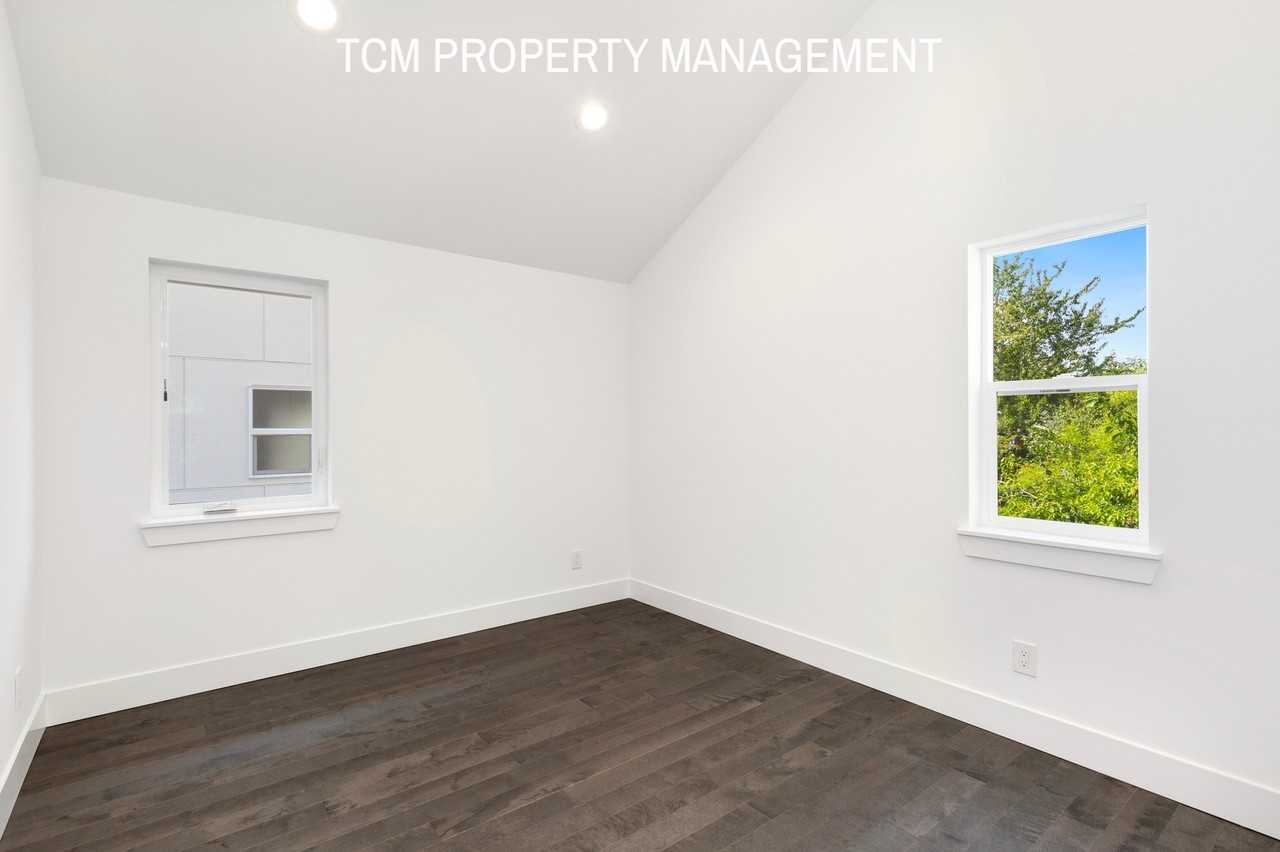 2336 23rd Ave S #NA - Photo 5 of 20