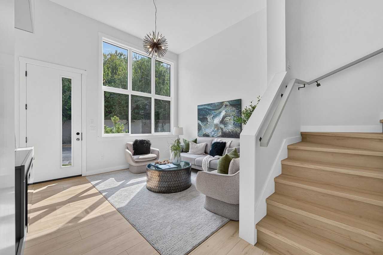 2020 12 Ave Sw - Photo 2 of 44