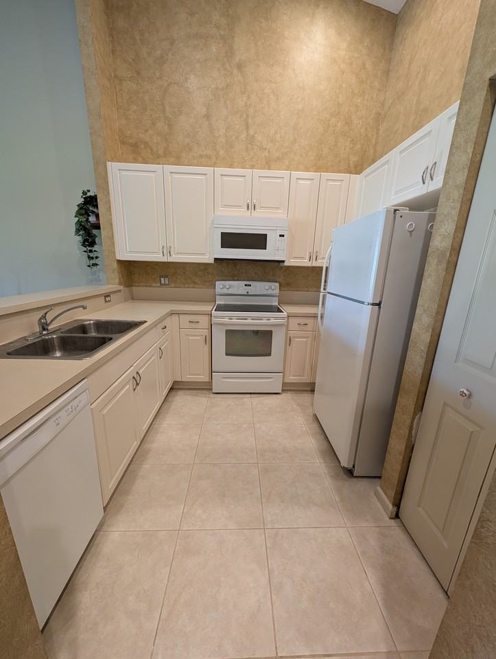 322 Coral Trace Ln #NA - Photo 7 of 21