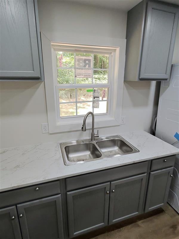 519 N Church St #A - Photo 3 of 9