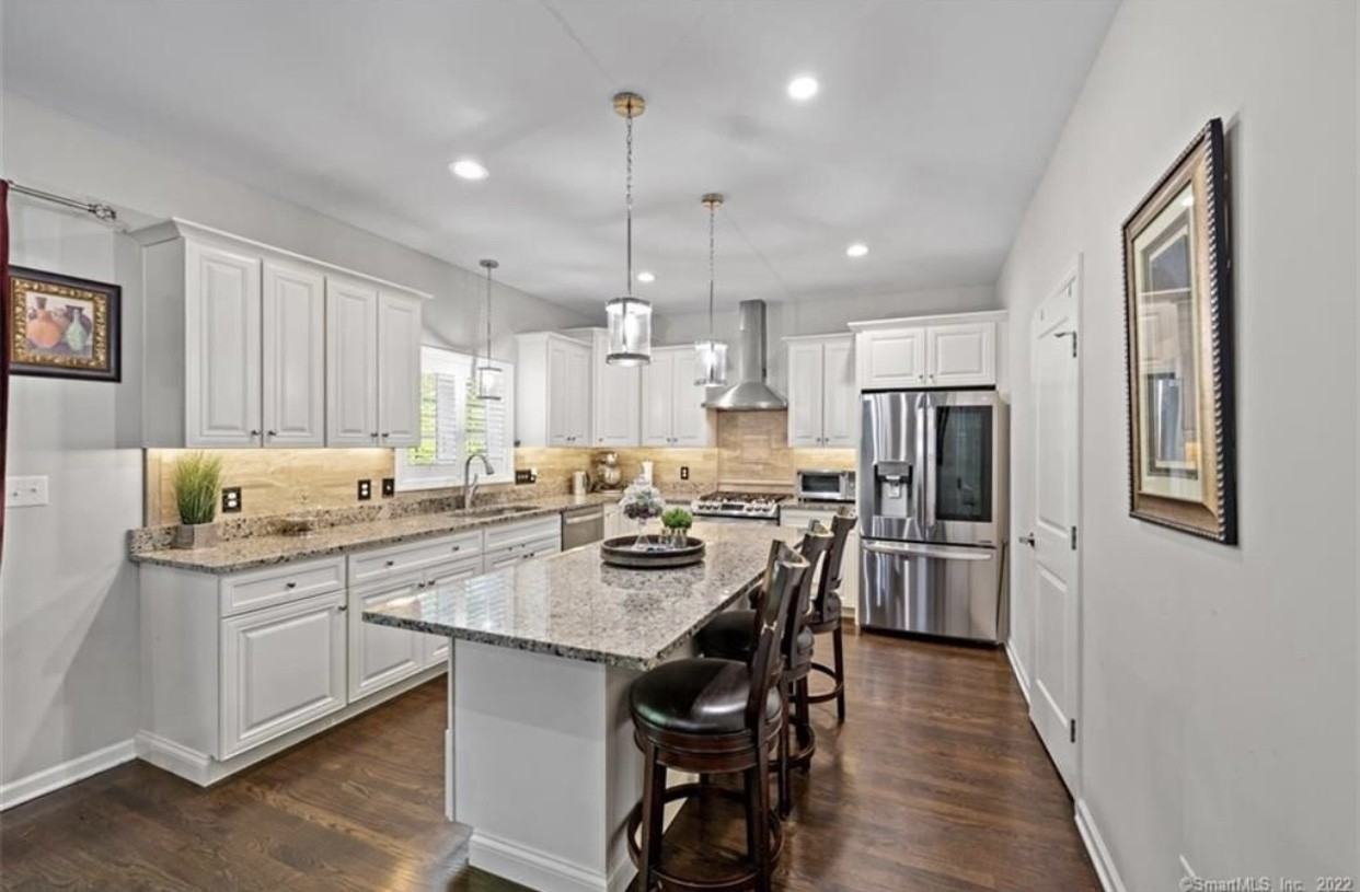 23 Old Oak Ct #NA - Photo 3 of 22