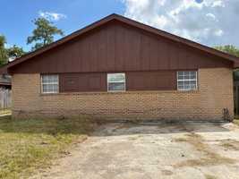 featured image of 7719 Dorsett Dr #7719