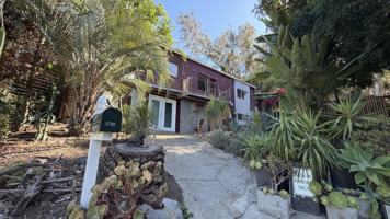 featured image of 637 S Crescent Ct #NA