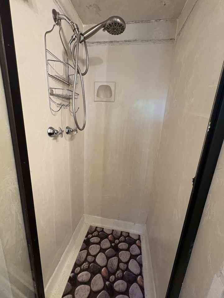 288 Shady Glen Rd #NA - Photo 3 of 22