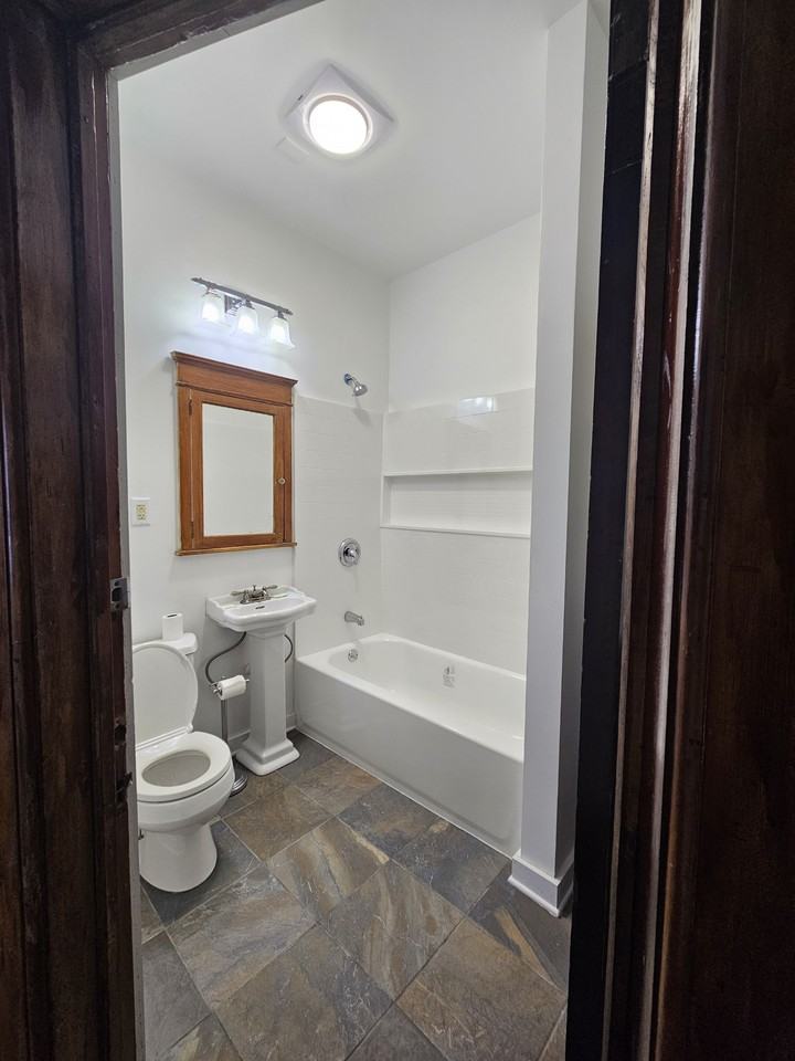 1115 N 14th St #NA - Photo 3 of 17