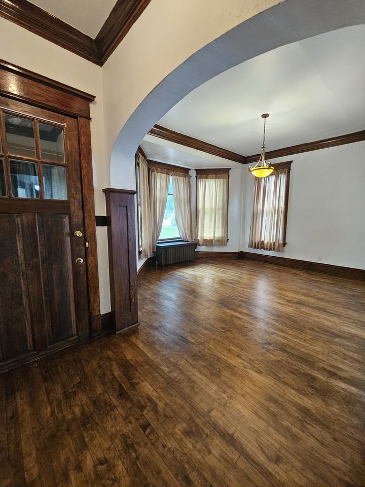 1115 N 14th St #NA - Photo 4 of 17
