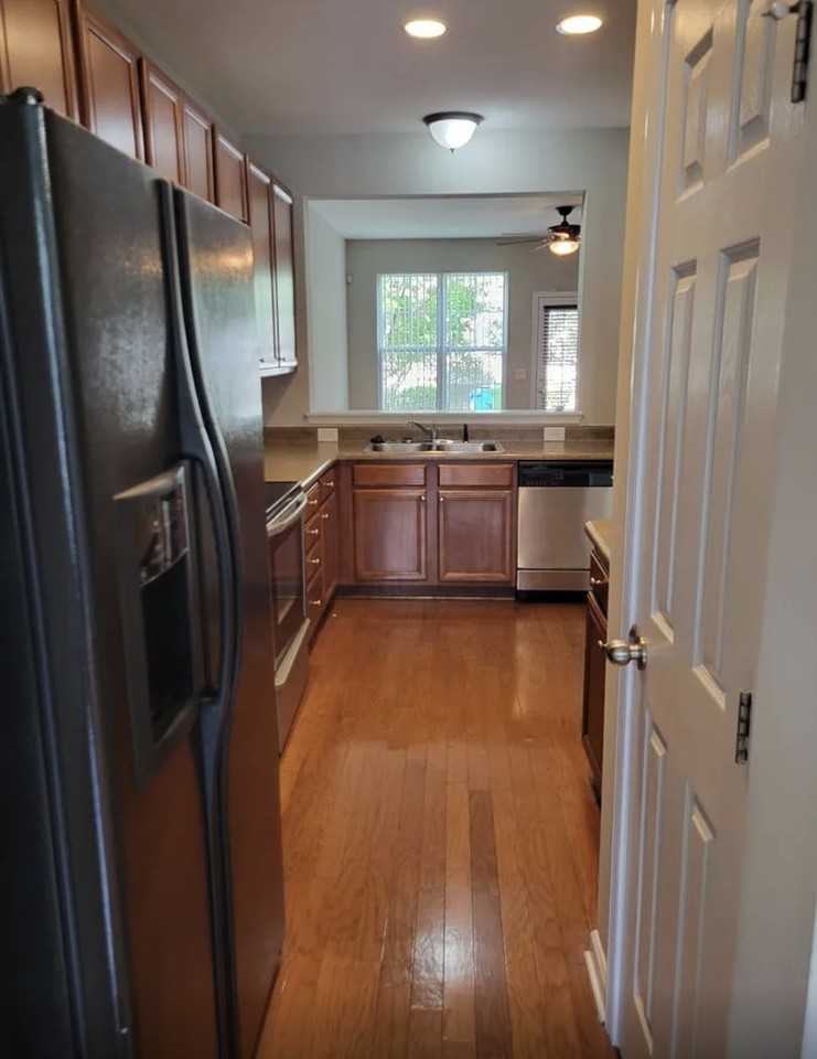 Clarksburg Pl #6604 - Photo 2 of 9