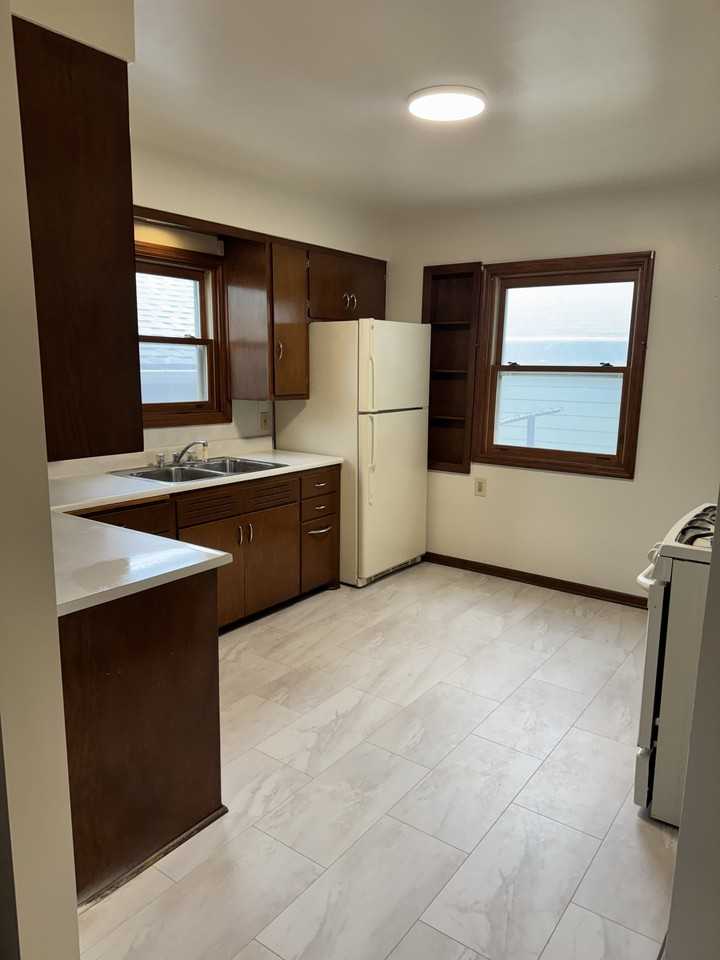 711 Rosecrans St #NA - Photo 6 of 19