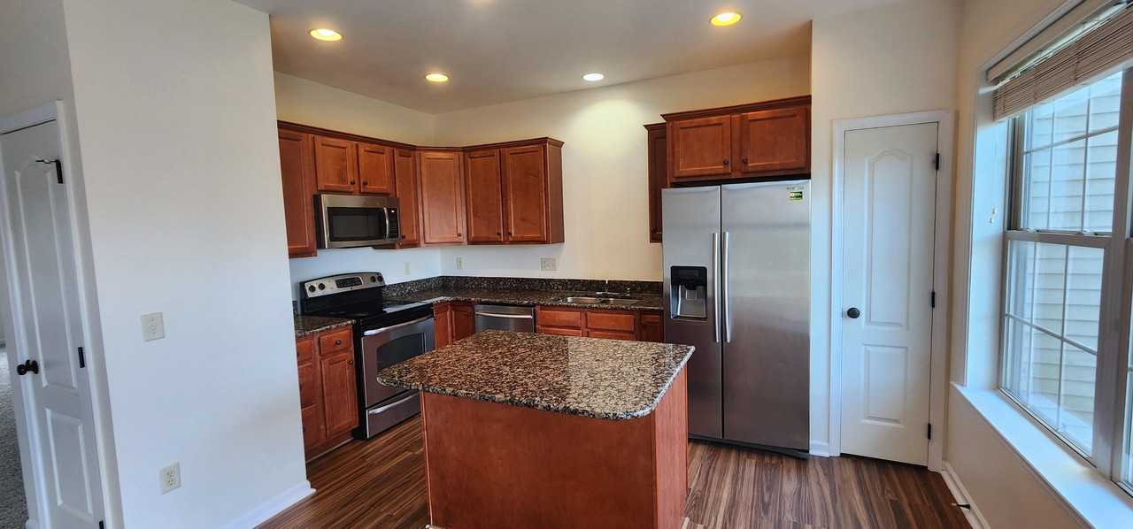 S Creekbend Dr #6341 - Photo 5 of 22