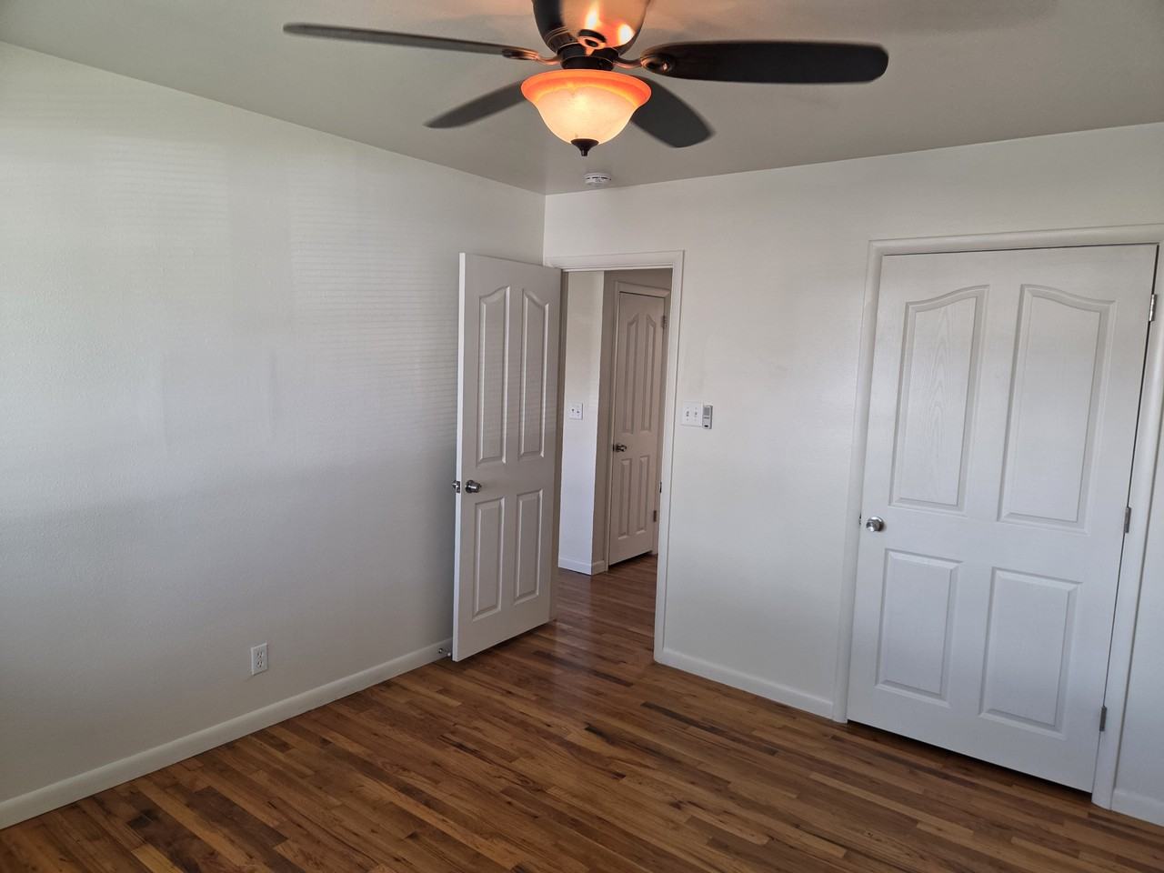 1809 Bunting Ave #1809 - Photo 4 of 6