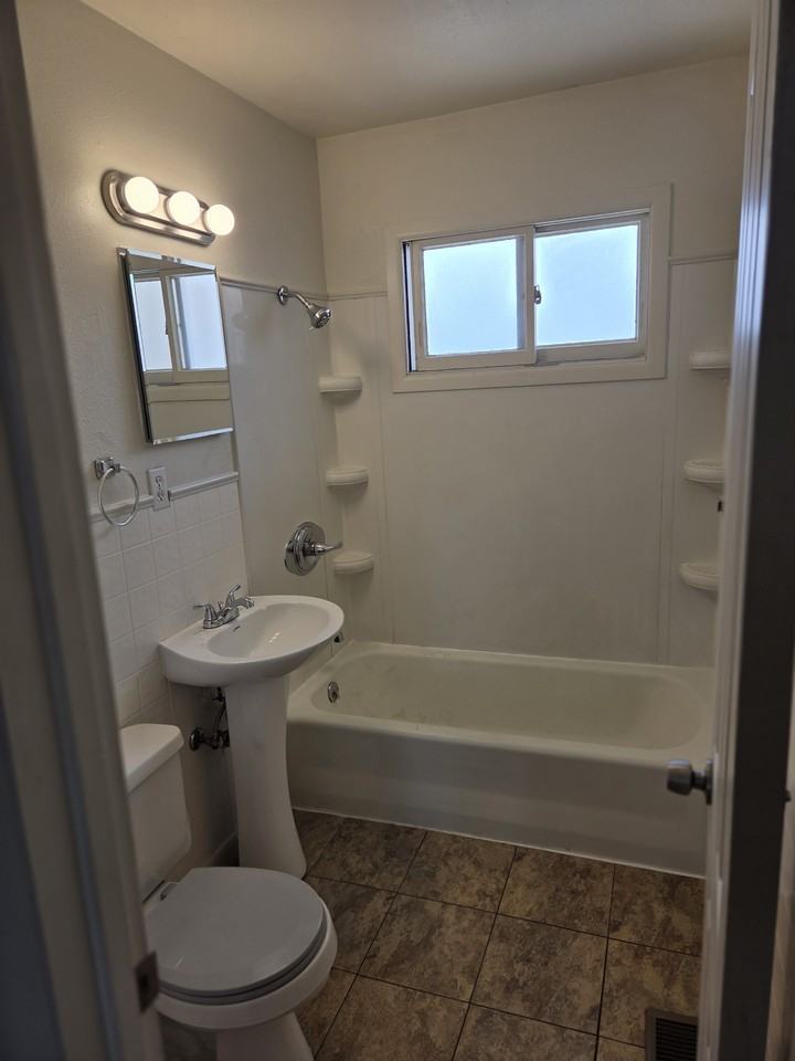 1809 Bunting Ave #1809 - Photo 6 of 6