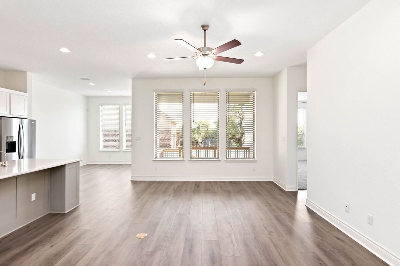 563 Orchard Way #NA - Photo 7 of 35