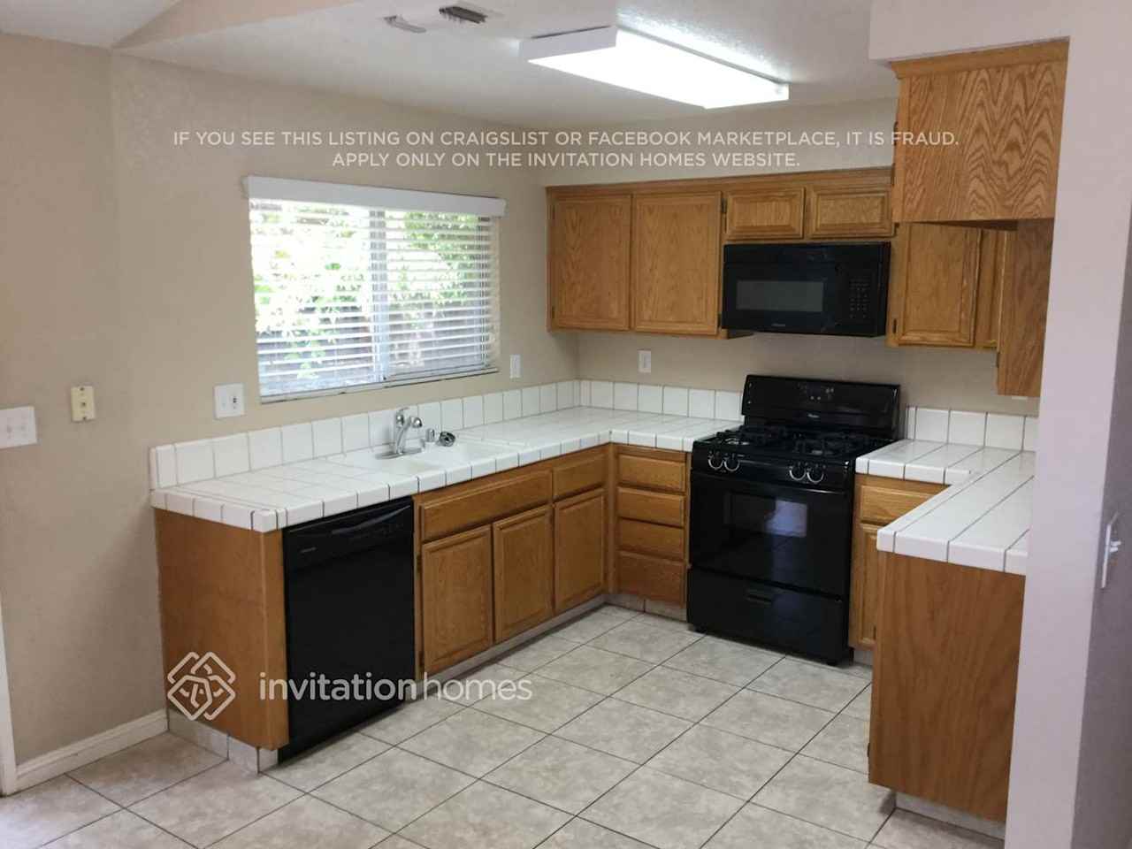 8210 Caribou Peak Way - Photo 6 of 11