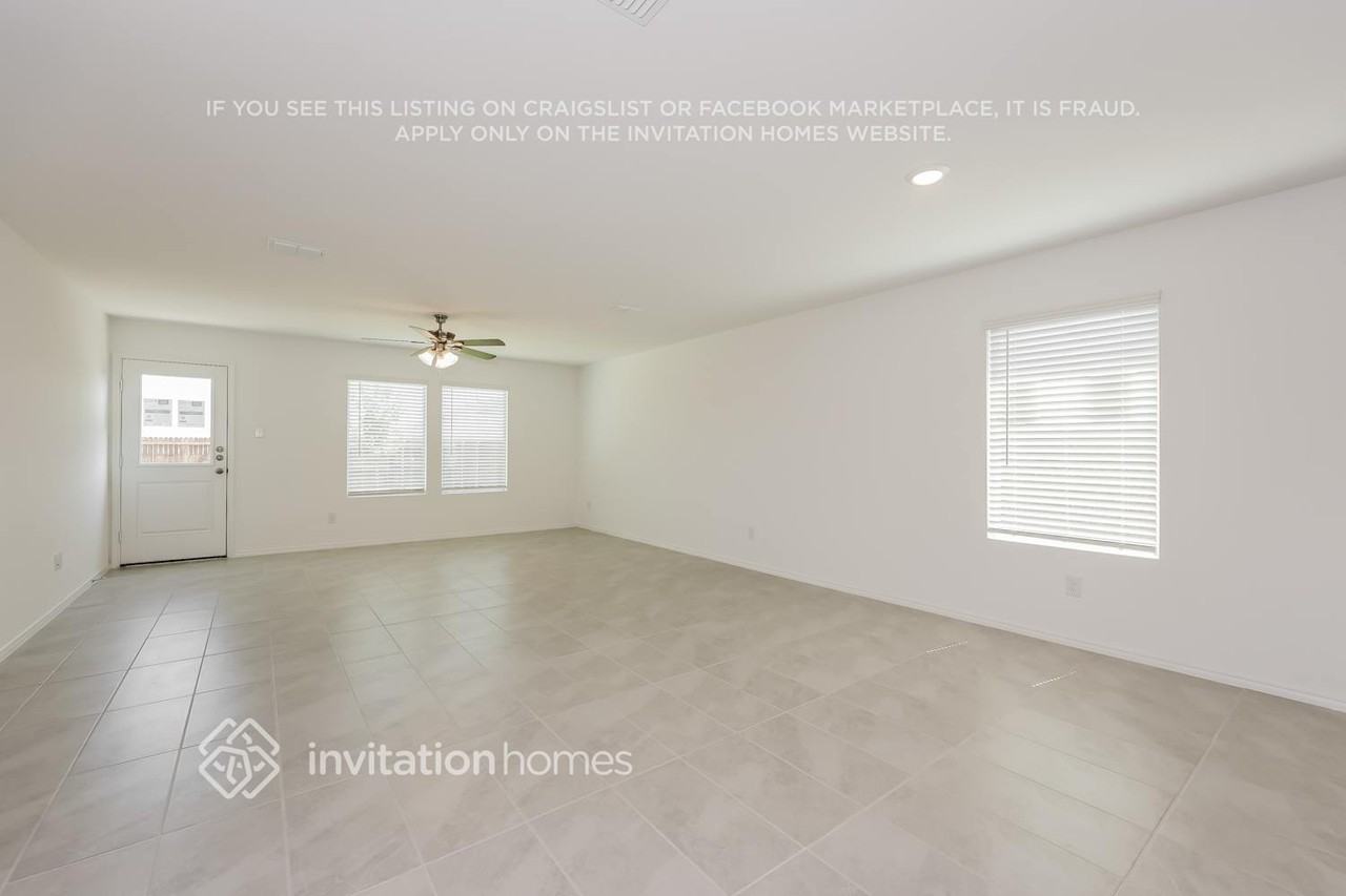 507 Vicksburg Dr - Photo 3 of 17