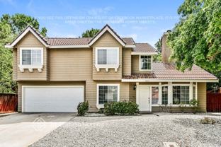 39201 Chalfont Ln - Photo 1 of 1