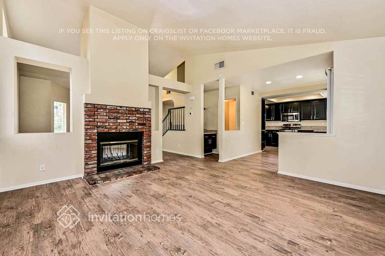 39201 Chalfont Ln - Photo 4 of 18