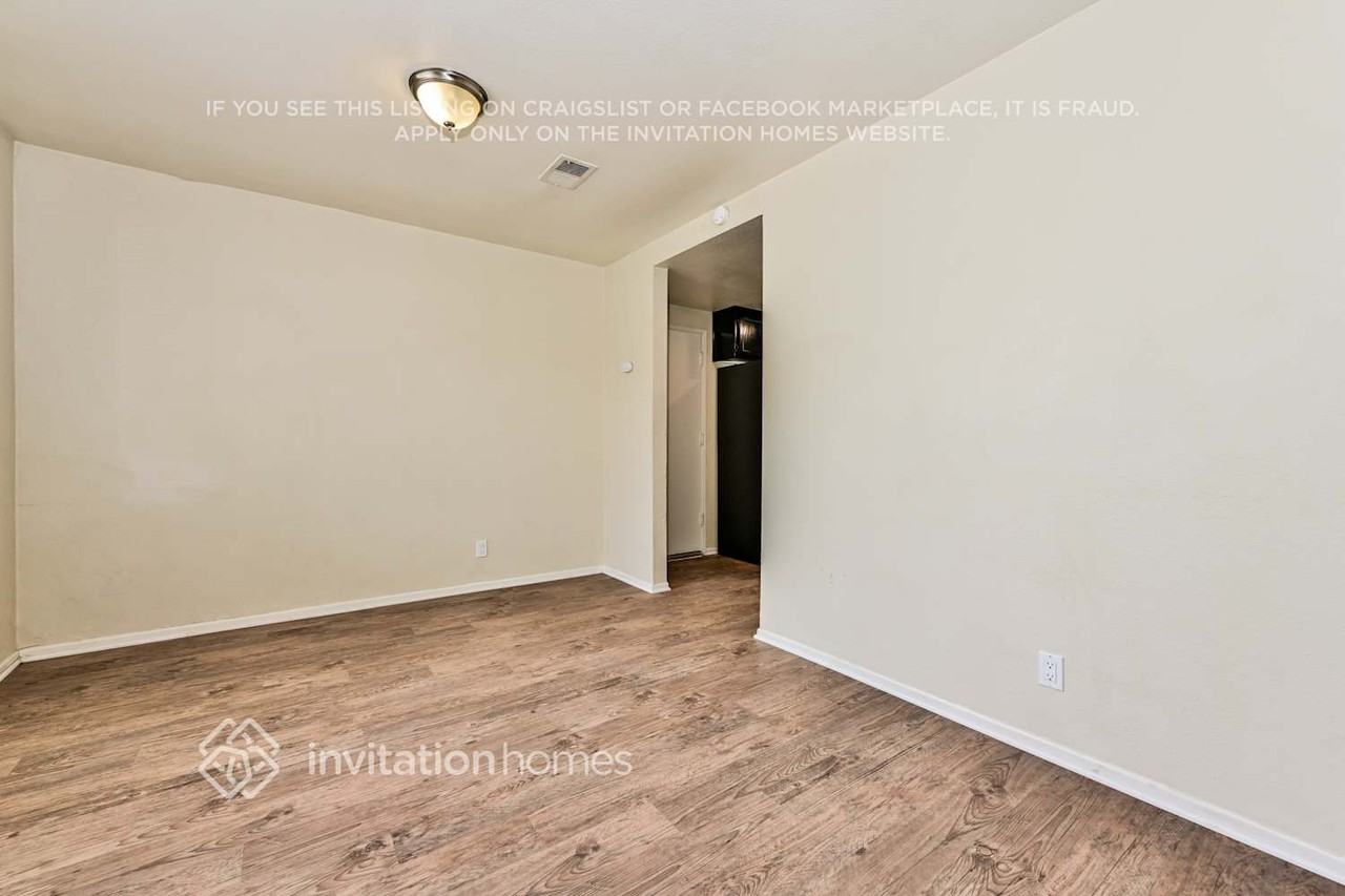 39201 Chalfont Ln - Photo 6 of 18