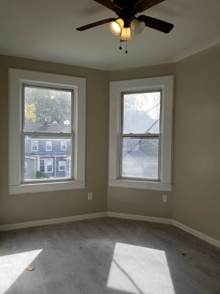 40 Olive St #2 - Photo 7 of 14