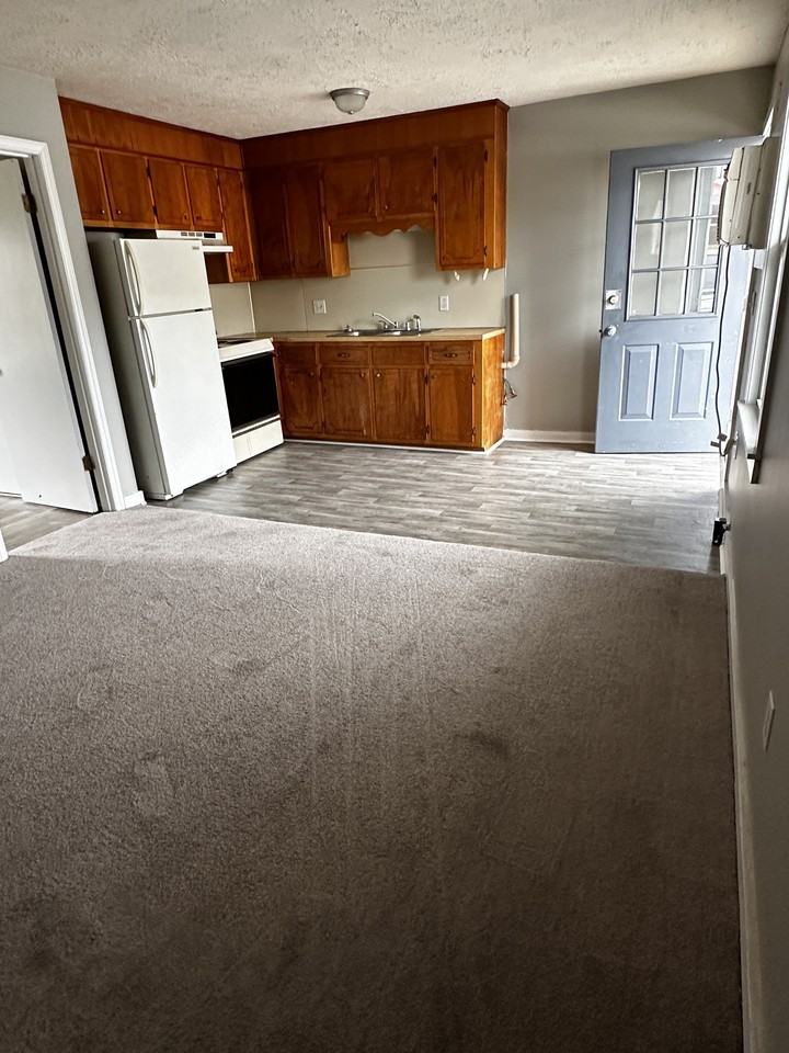 41 Meadow Green Dr #T10 - Photo 4 of 6