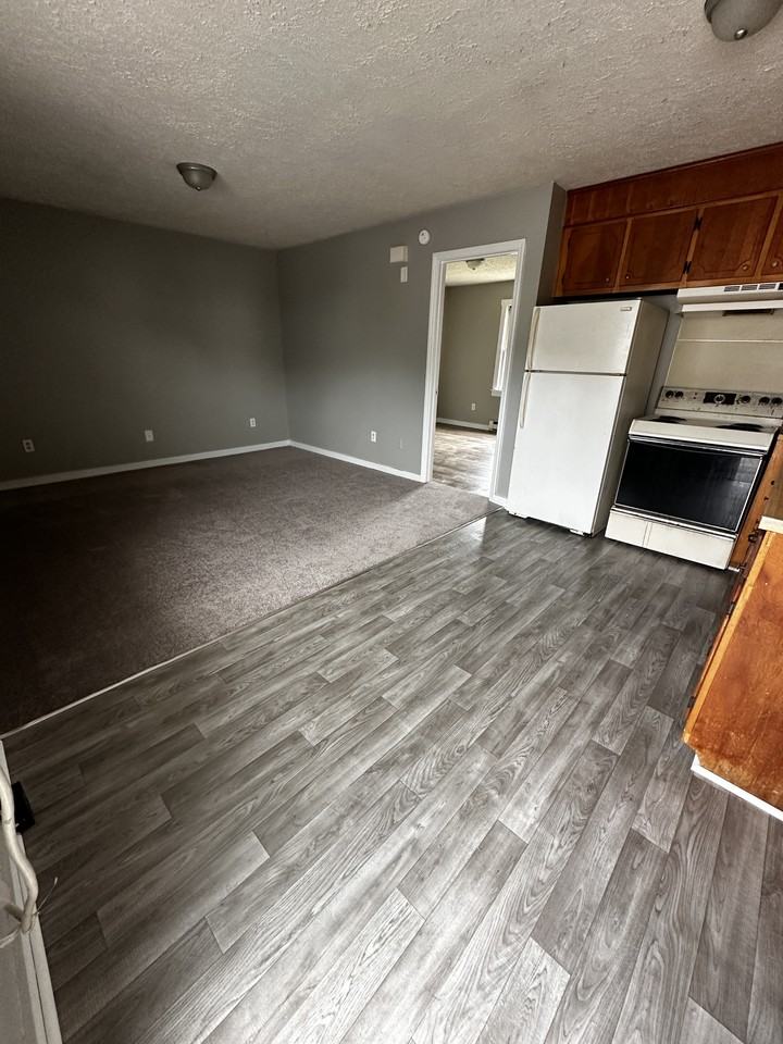 41 Meadow Green Dr #T10 - Photo 5 of 6