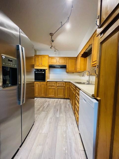 750 Ford St - Photo 4 of 16