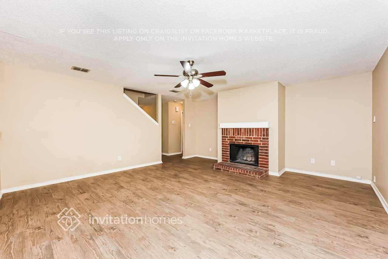 2028 Cap Rock Ln - Photo 4 of 18