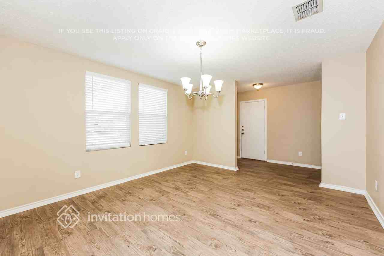 2028 Cap Rock Ln - Photo 6 of 18