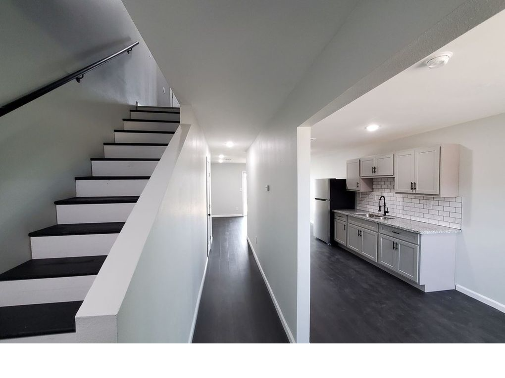 3610 Springlake Dr #107 - Photo 5 of 10
