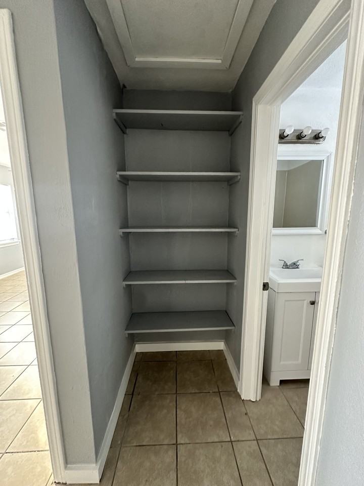 3029 Nw 26Th St - Photo 2 of 11