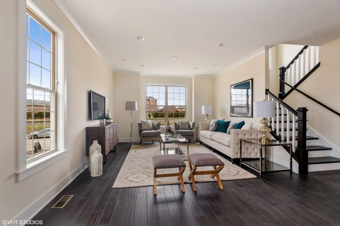 601 Broadway St #601 - Photo 4 of 13