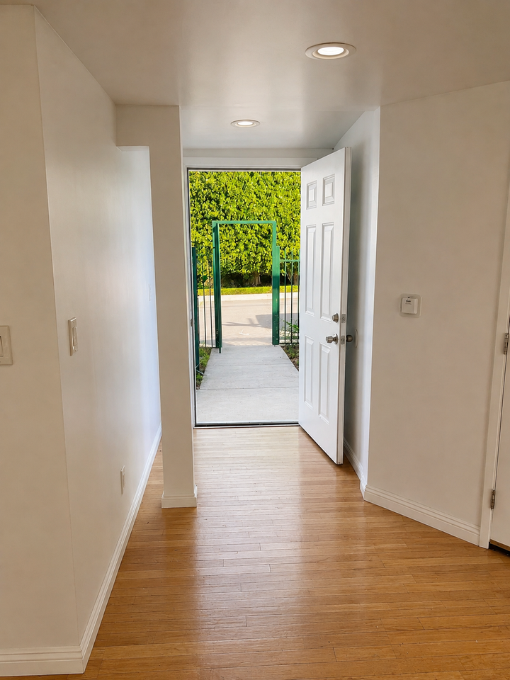 1404 San Remo Dr - Photo 7 of 14