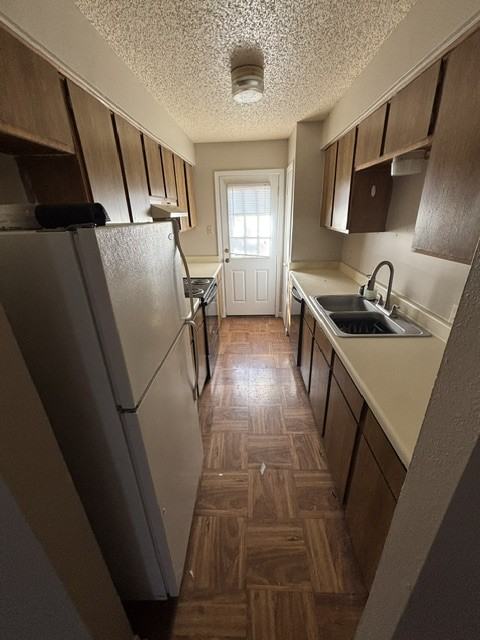 509 Peterson Dr #213 - Photo 5 of 15