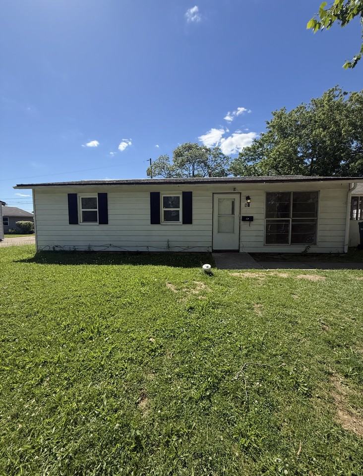 64 Whippoorwill Dr - Photo 2 of 9