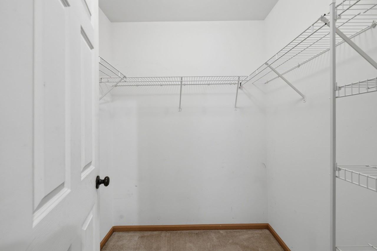 1464 Cambria Dr - Photo 3 of 25