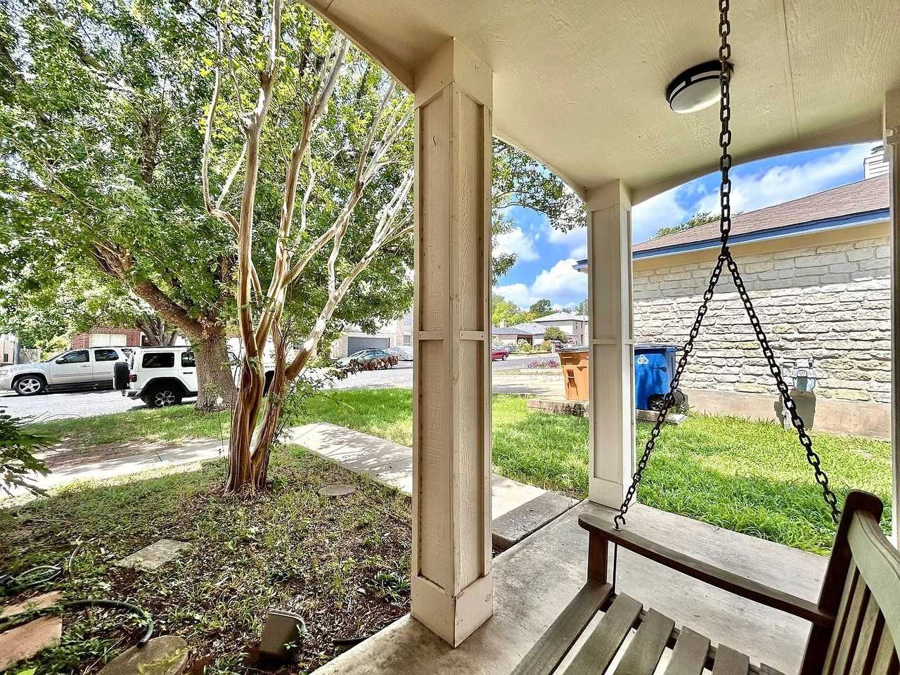 806 Minturn Ln - Photo 4 of 19