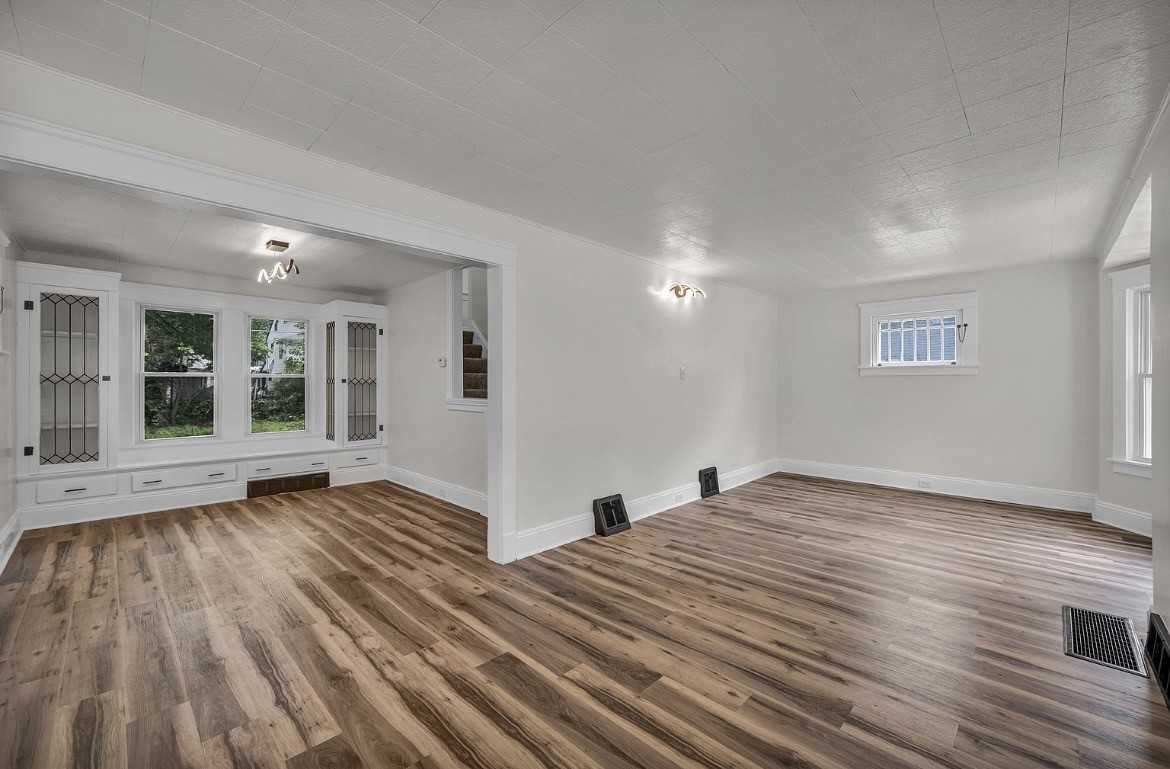 13605 Argus Ave - Photo 6 of 35