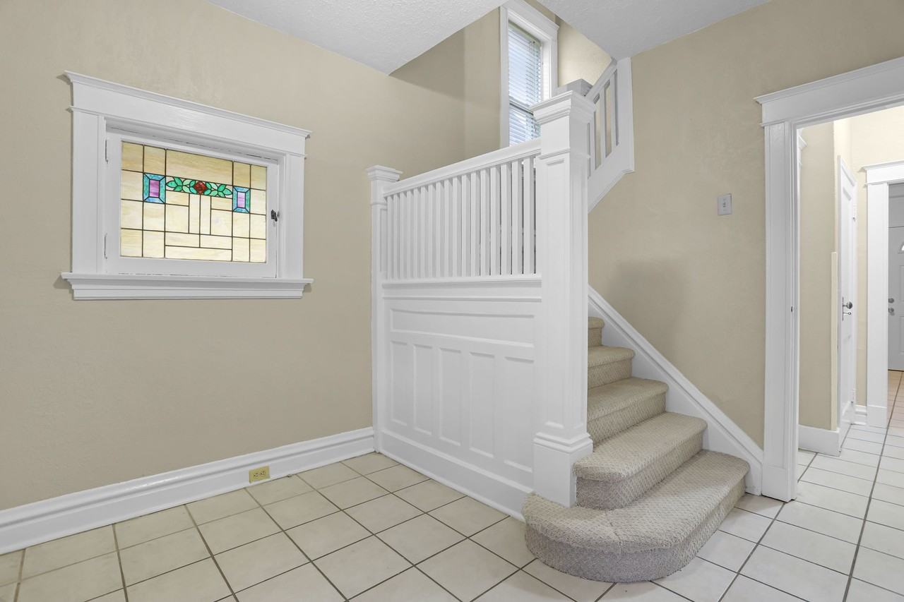 7005 Pershing Ave - Photo 5 of 14