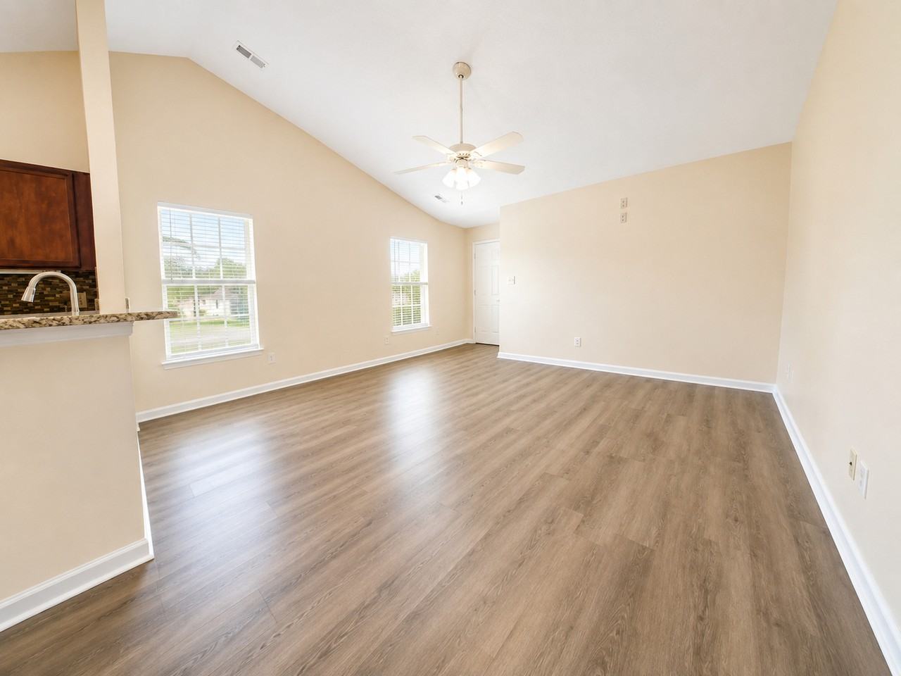 8924 Gerald Dr - Photo 3 of 6