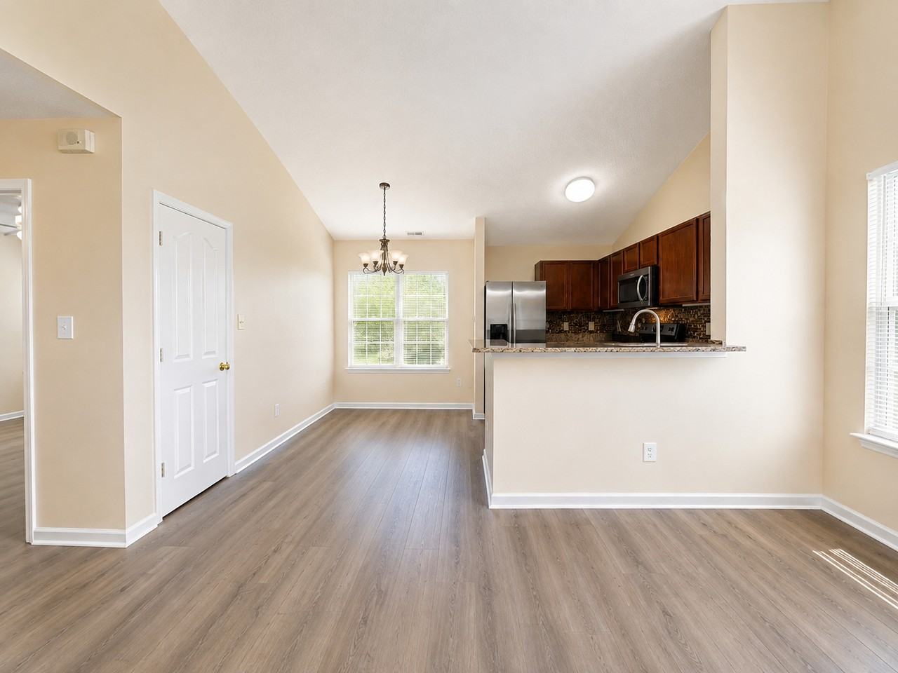8924 Gerald Dr - Photo 4 of 6