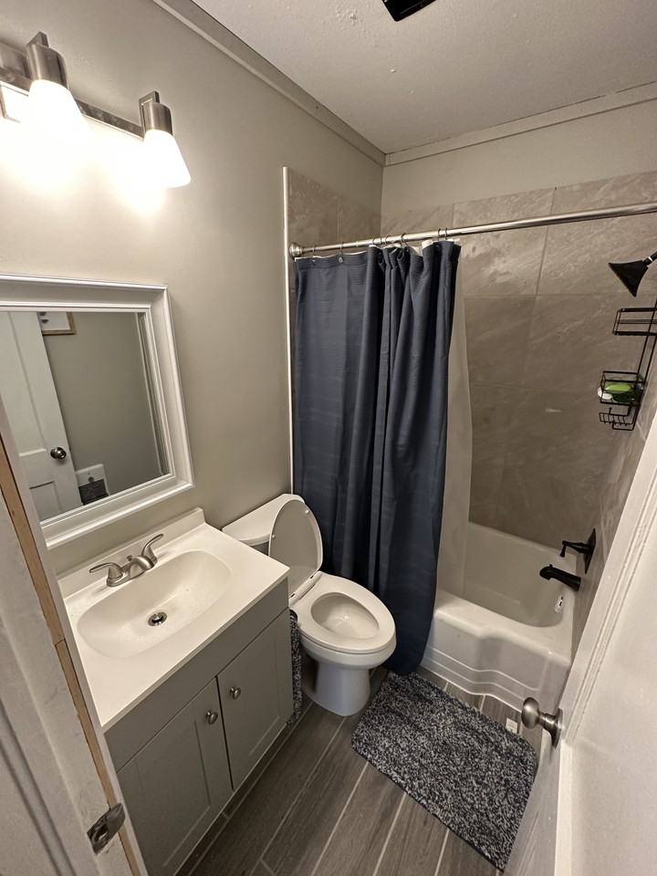 528 Fleming St #2 - Photo 5 of 8