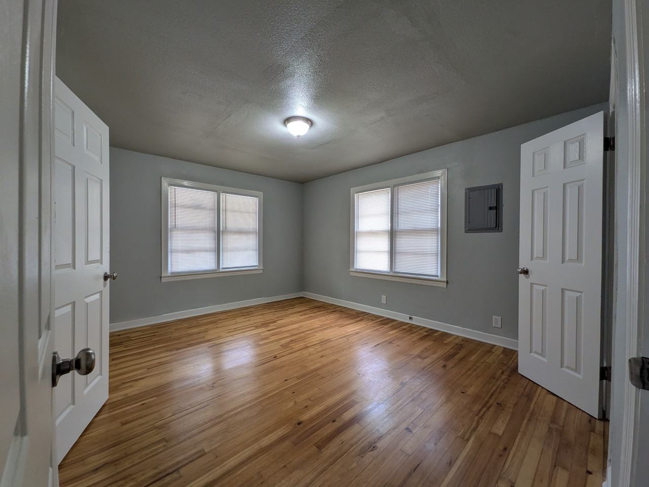 327 G St Ne - Photo 7 of 12